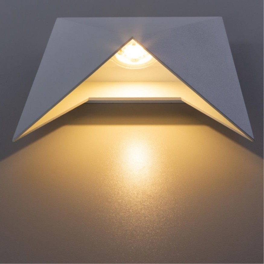 Бра Arte Lamp A1609AP-1WH BUSTA IP54 светодиодная LED 7W
